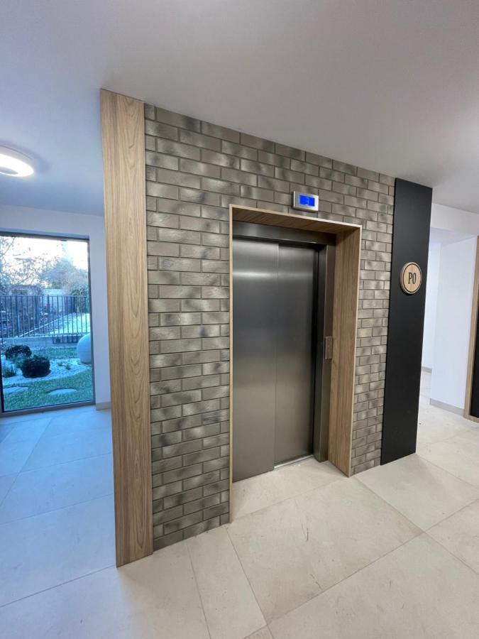Apartament Smart Kamienica Grochow With Free Parking Варшава Екстериор снимка